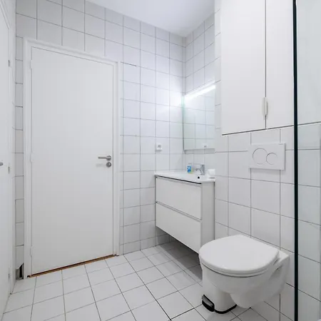Cozy And 2bdr Modern In 10th Nyaraló Párizs
