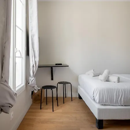 Cozy And 2bdr Modern In 10th Nyaraló