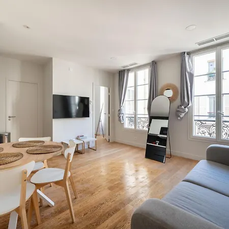 Cozy And 2bdr Modern In 10th Feriehus *